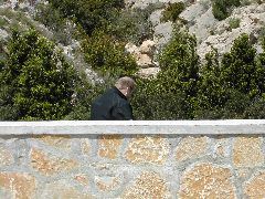 81_Behind the wall